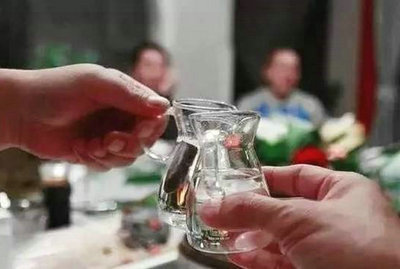 如何为宝宝挑选合适的牙刷及牙齿护理小技巧