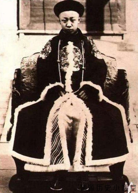 清朝最后一个皇帝溥仪退位的过程