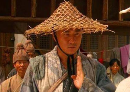 江南首富沈万三为什么被流放？