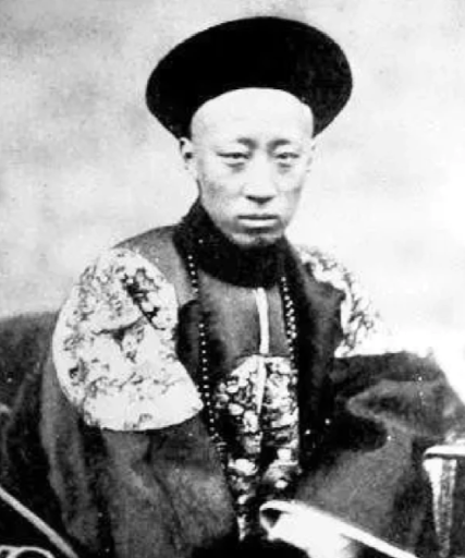 恭亲王奕訢:清末政坛的改革先驱与外交巨擘
