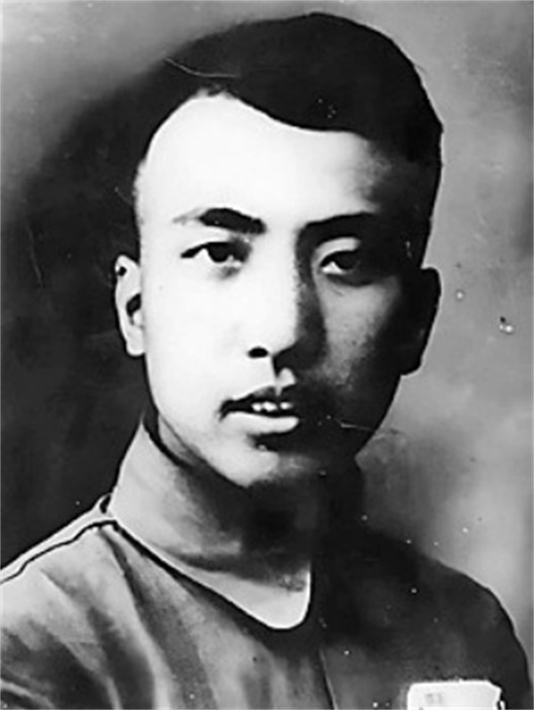 麦新:为抗战写不朽的歌,为人民做“不朽的牛”