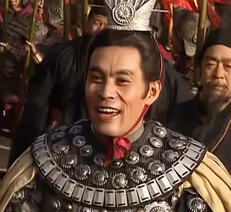 曹操拒纳吕布：乱世权力棋局中的必然抉择