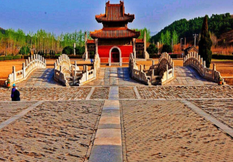 清朝帝陵中,为什么雍正的陵墓保存最完整? 清朝帝陵中,为什么雍正的陵墓保存最完整?